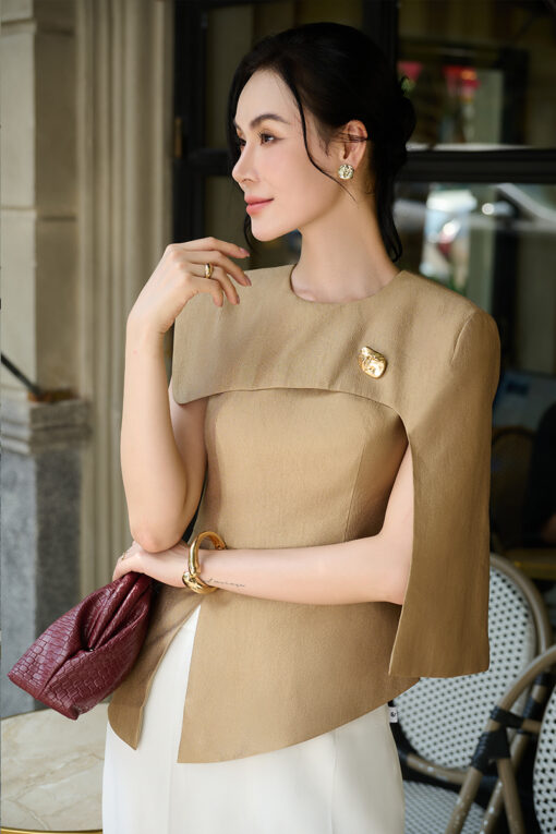 Áo kiểu cộc tay dáng peplum vai rơi lệch