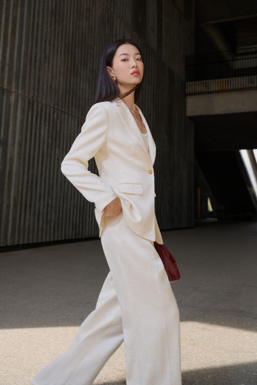 Áo vest ôm cổ 2 ve cá sau đính cúc