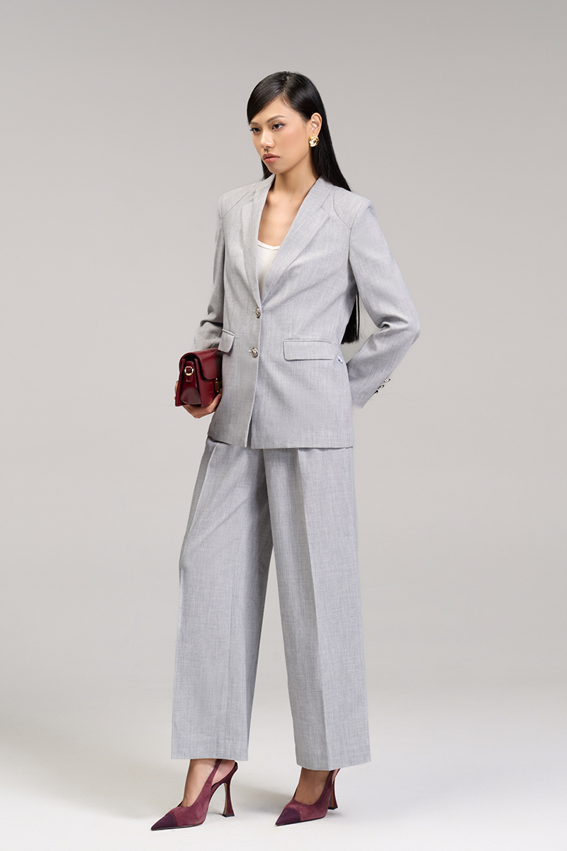 Quần suông quai nhê túi cách điệu Áo vest suông cổ ve điệu can vai