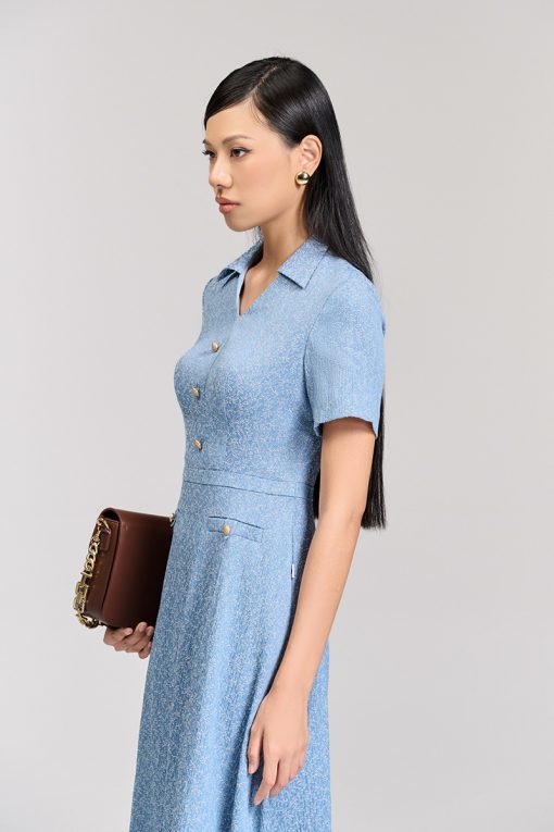 Đầm xoè cổ không chân mở V cá cơi đính cúc