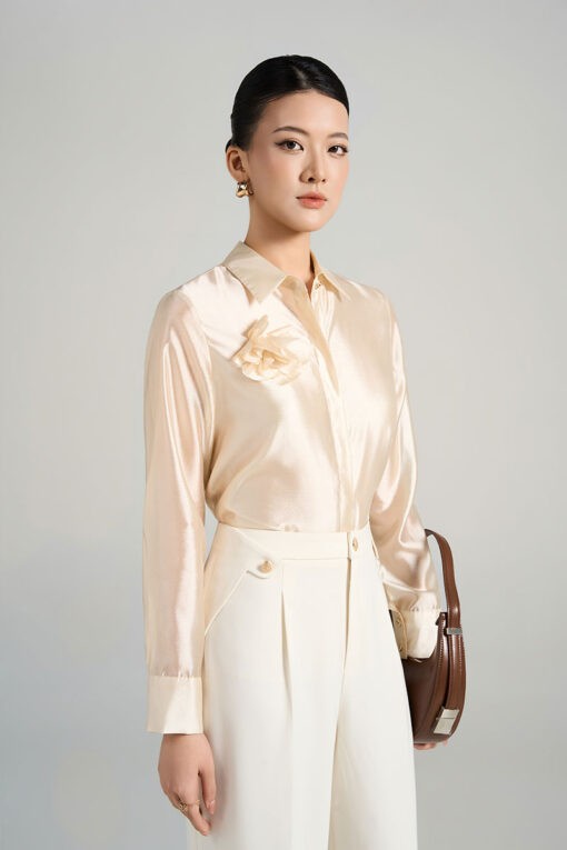 Sơ mi DT đính hoa ngực TT