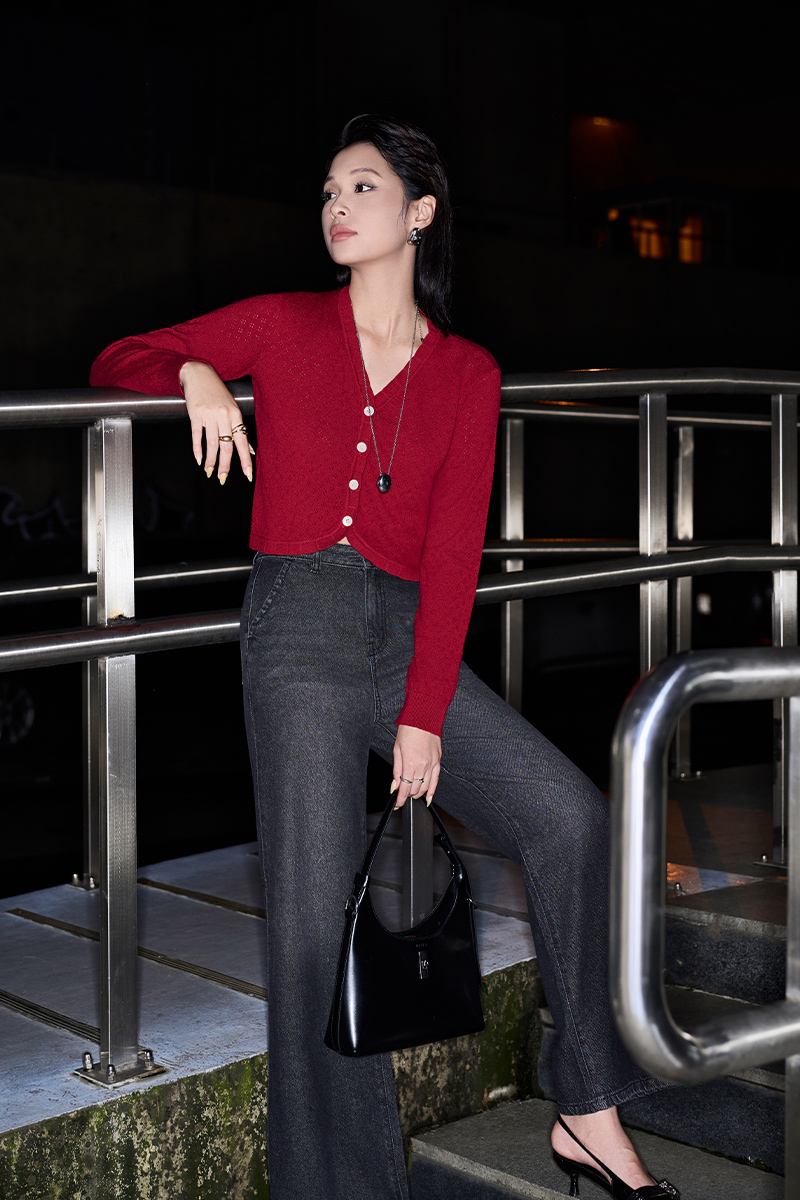 Áo Len DT gấu V cong nẹp cài cúc Áo Len DT gấu V cong nẹp cài cúc