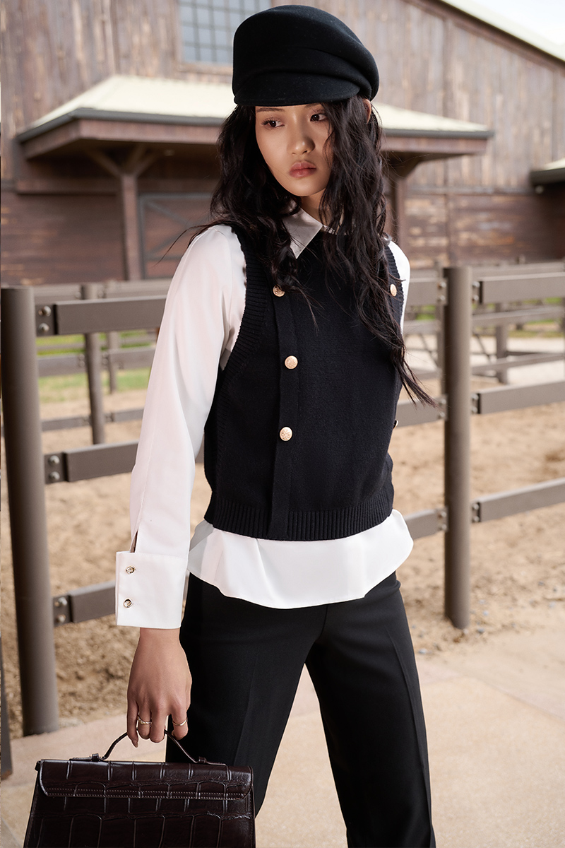 Áo Len gile cổ tròn can dọc thân đính cúc Áo Len gile cổ tròn can dọc thân đính cúc