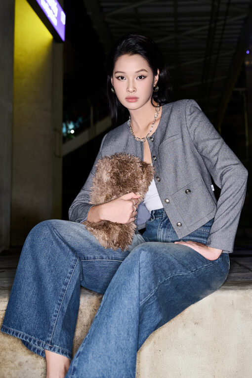 Áo khoác text can nẹp túi ốp