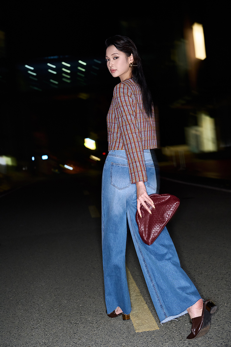 Áo khoác tweed kẻ nẹp cúc đôi Áo khoác tweed kẻ nẹp cúc đôi