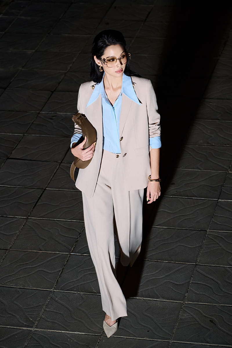 Áo vest suông ve cổ cách điệu Áo vest suông ve cổ cách điệu