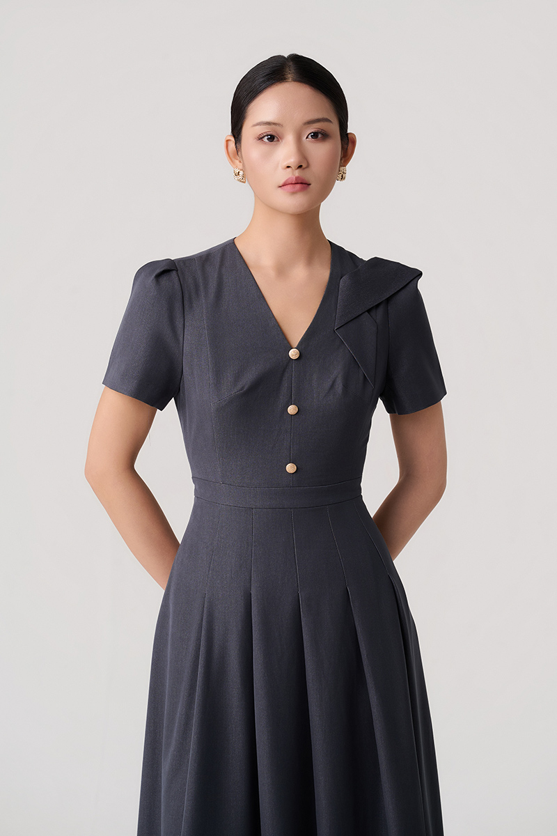 Đầm xoè cổ V bong vao 1 bên Đầm xoè cổ V bong vao 1 bên