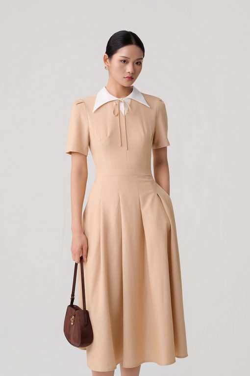 Đầm xoè cổ phối đính nơ