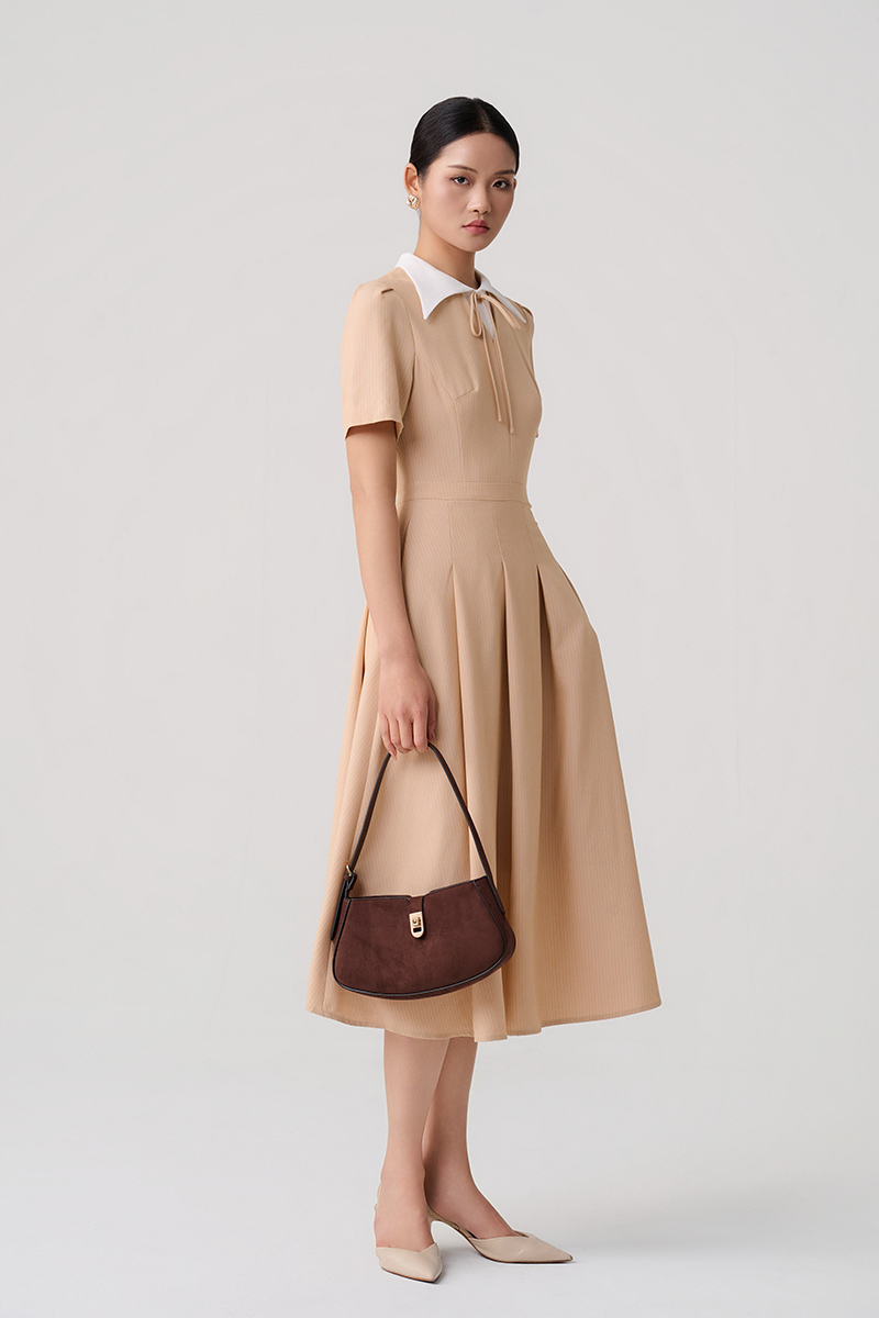 Đầm xoè cổ phối đính nơ Đầm xoè cổ phối đính nơ