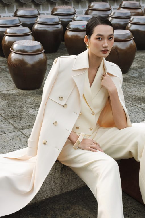 Áo khoác dáng dài bong ngực đính cúc