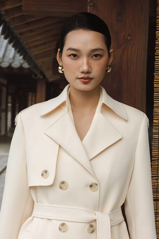 Áo khoác dáng dài bong ngực đính cúc