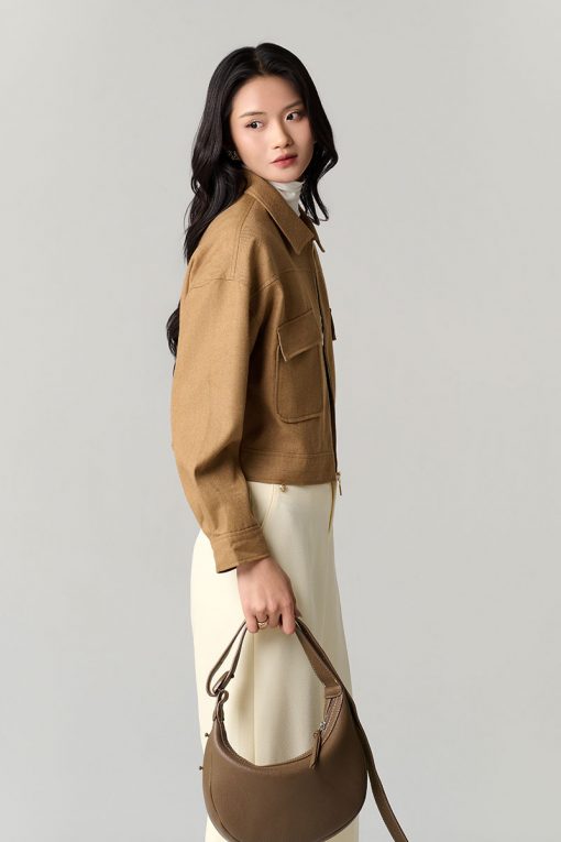 Áo khoác ngắn túi ốp khoá đồng