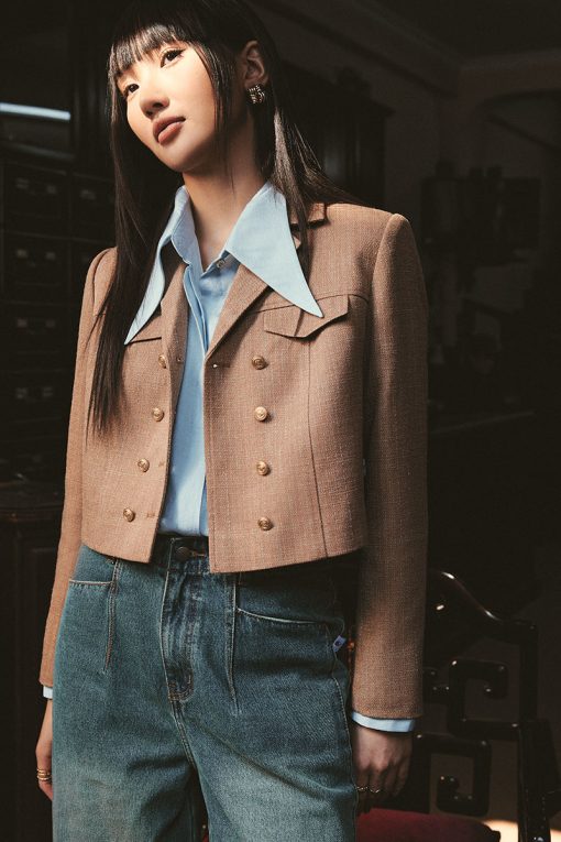 Áo khoác text 2 hàng cúc kẹp nắp túi ngực