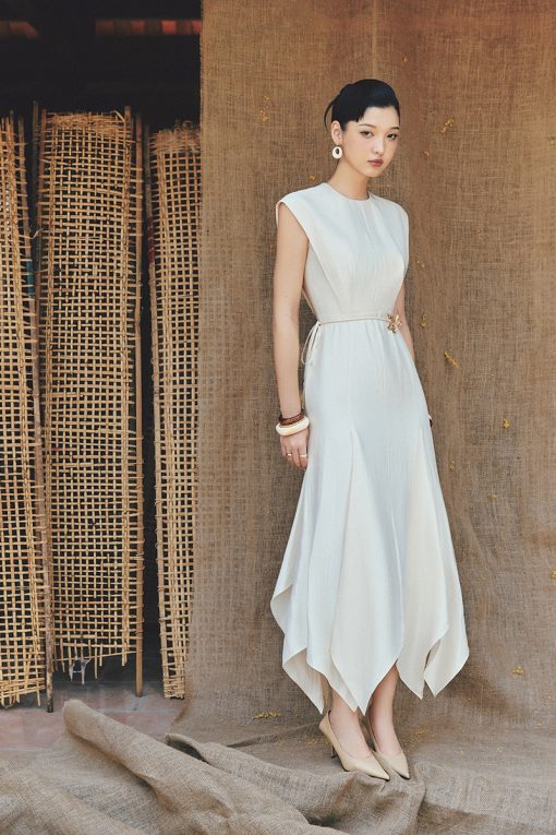 Đầm xoè vai chờm tà can rủ múi