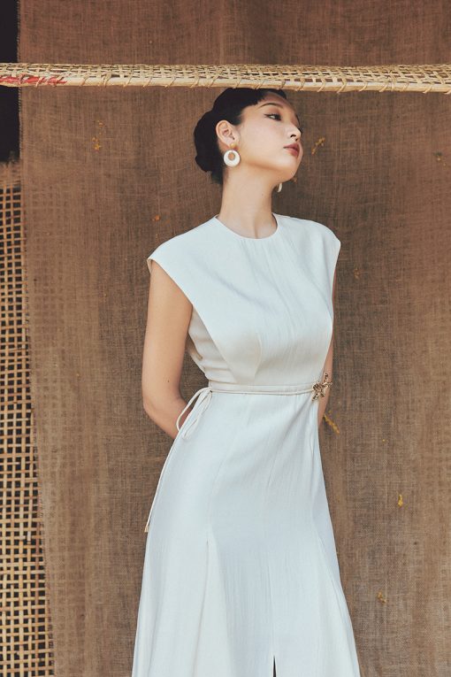 Đầm xoè vai chờm tà can rủ múi