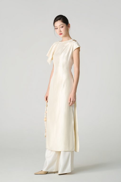 Bộ áo dài vai xếp bèo rủ lệch