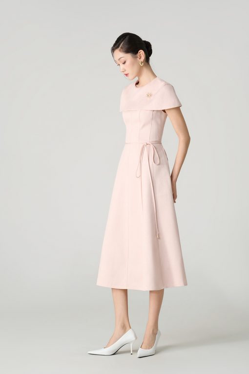 Đầm xoè tay cape can diễu thân kèm dây