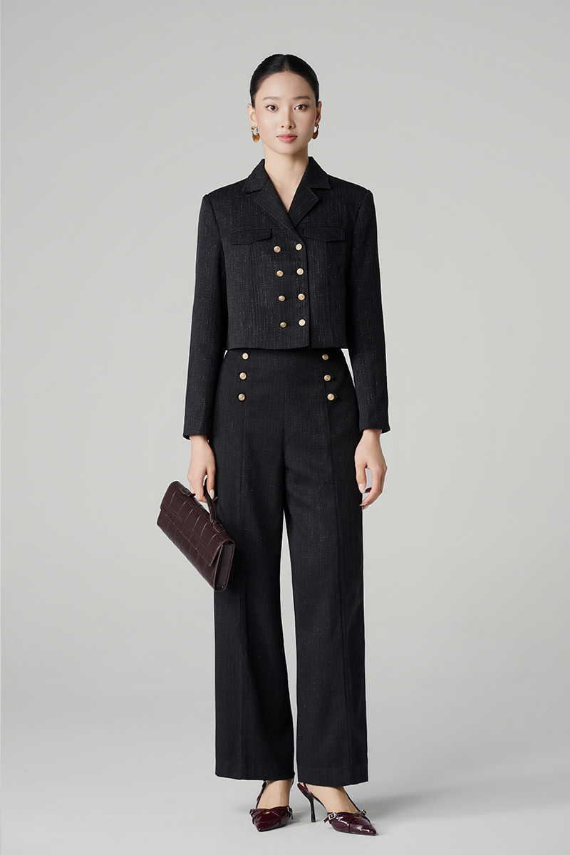 Quần suông text can dọc thân đính cúc