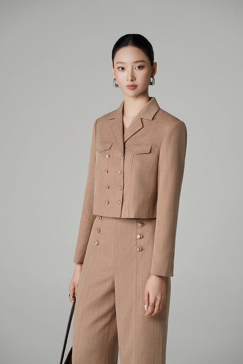 Áo khoác text 2 hàng cúc kẹp nắp túi ngực