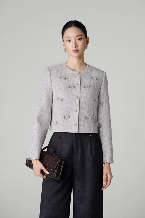 Áo khoác tweed croptop thân đính trang trí