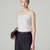 Áo kiểu 2 dây cổ ngang khoét v