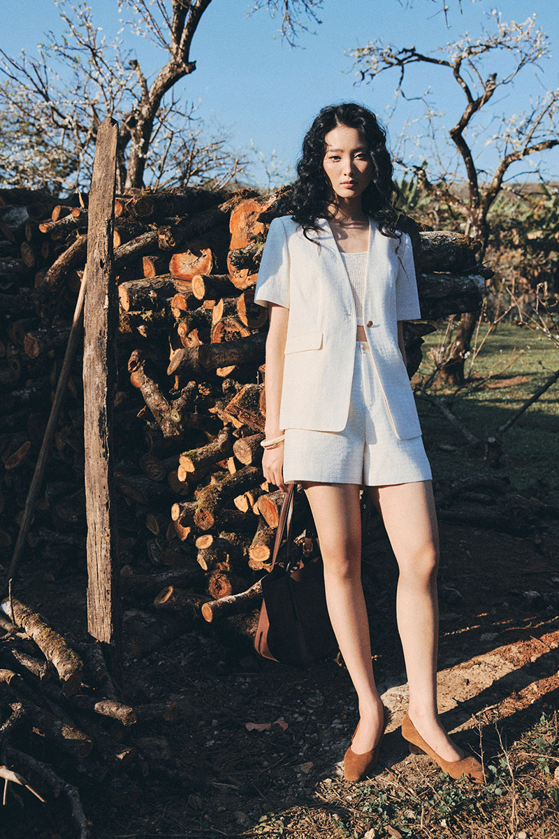 Áo vest CT dáng suông can vai đính cúc