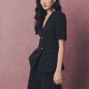 Áo vest kẻ cổ V 2 hàng khuy