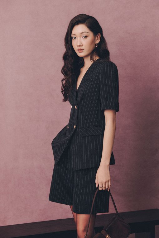 Áo vest kẻ cổ V 2 hàng khuy