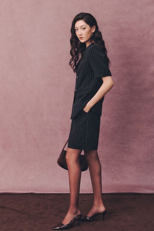 Áo vest kẻ cổ V 2 hàng khuy