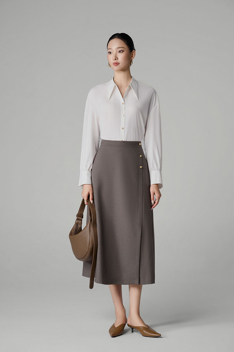 Chân váy xoè can lệch đính cúc đỉa cạp