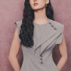 Đầm A vai chờm thân can bong đính cúc