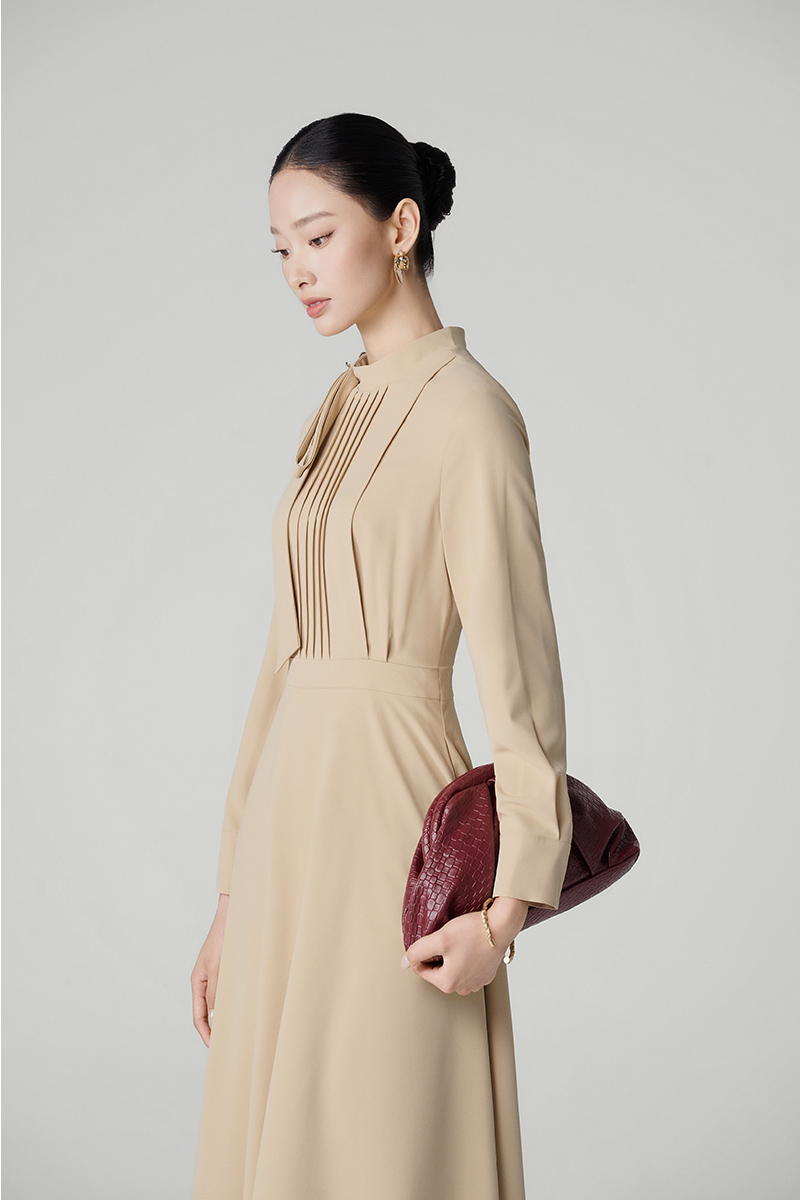 Đầm xoè bấu ly TT cổ đính nơ