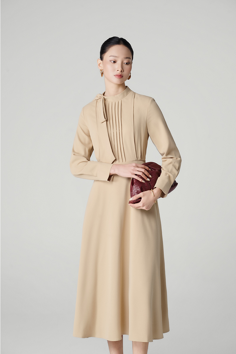 Đầm xoè bấu ly TT cổ đính nơ