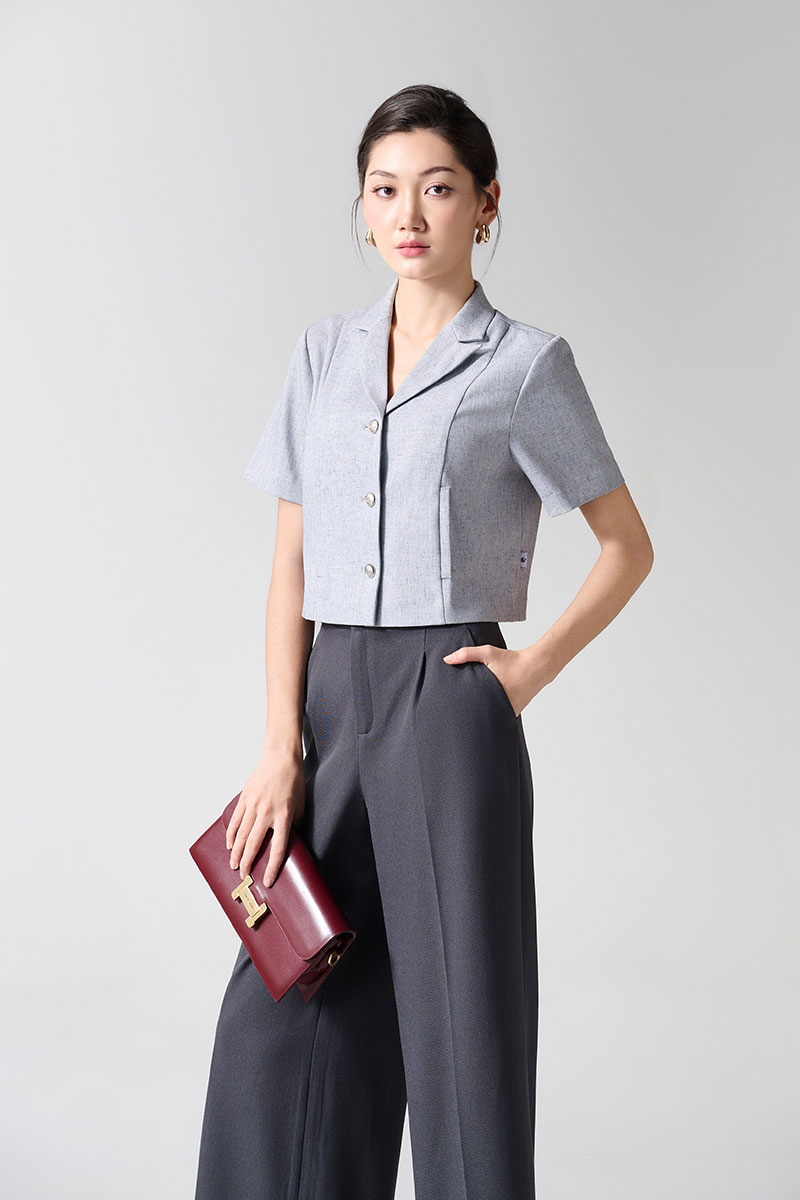 Áo kiểu CT croptop cổ 2 ve cơi dọc thân