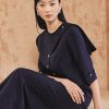 Áo kiểu tay lỡ dây bong vắt vai