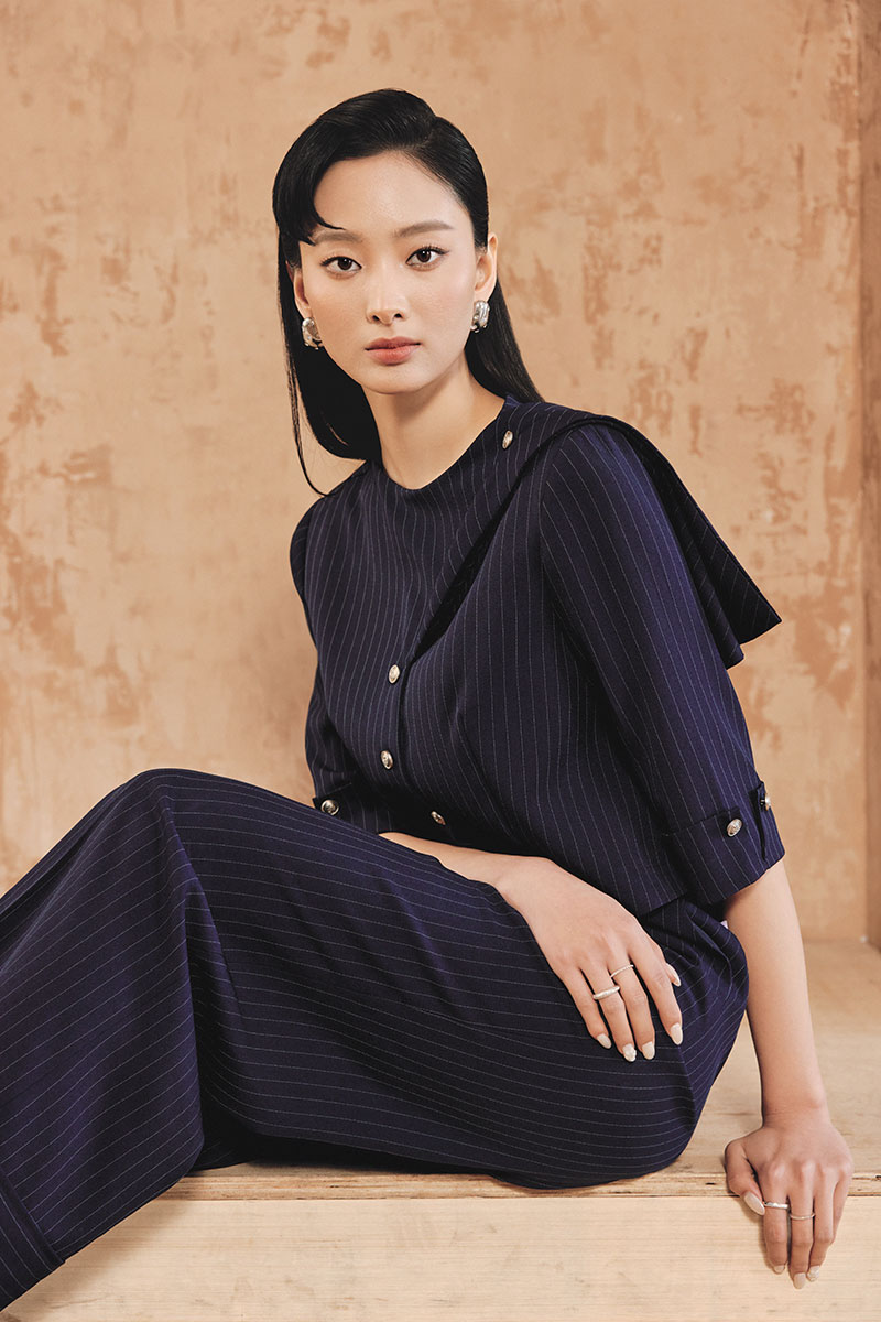 Áo kiểu tay lỡ dây bong vắt vai