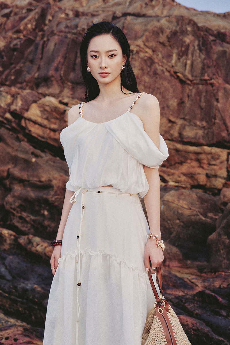 Áo kiểu trễ vai túm gâu