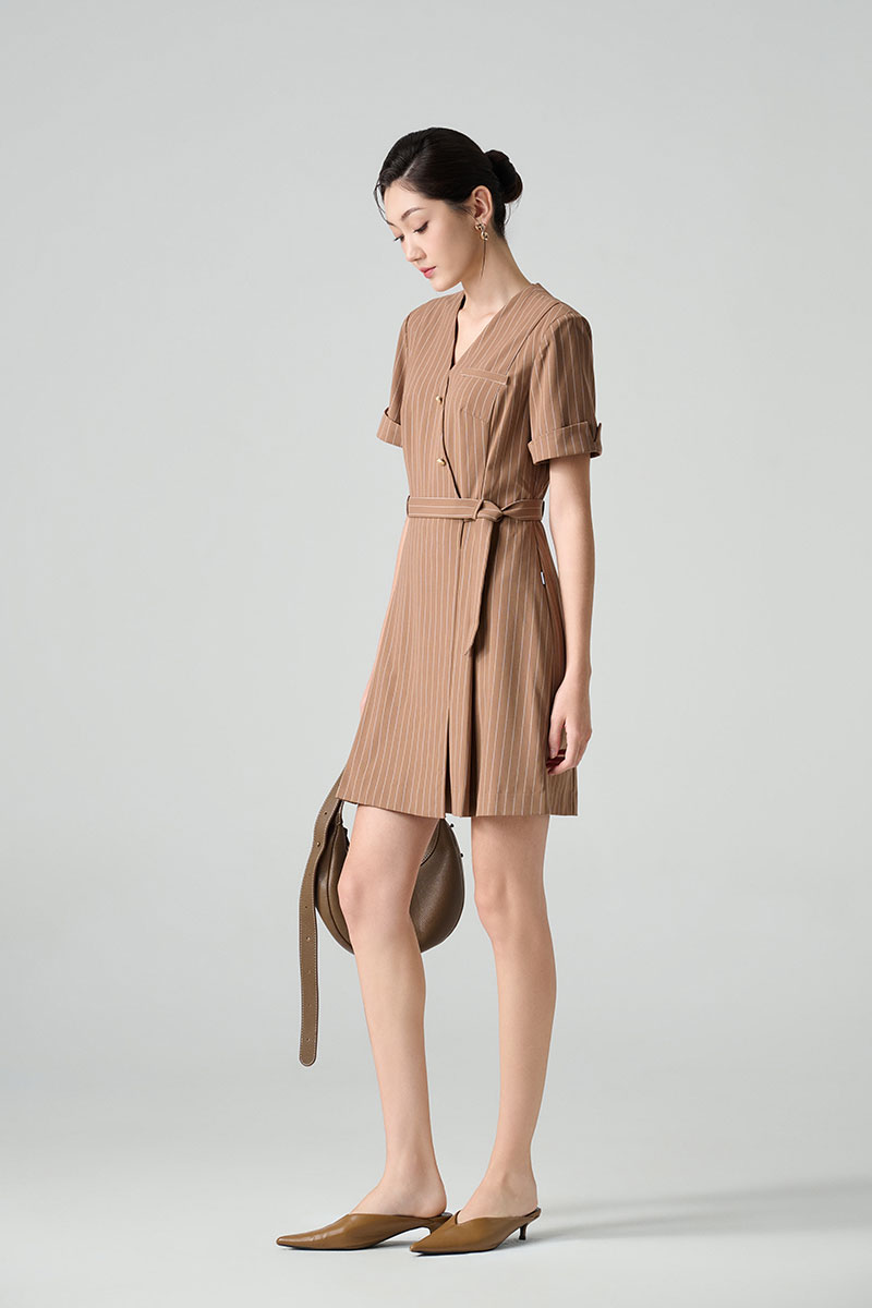 Đầm A tay lơ vê dây đai bong