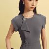 Đầm xòe vai chườm kẹp bèo thân trước
