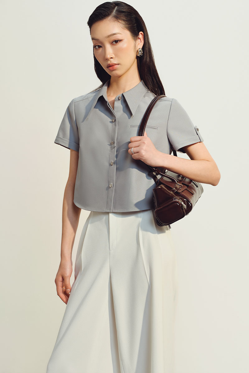 Sơ mi CT croptop nẹp bong đính cúc