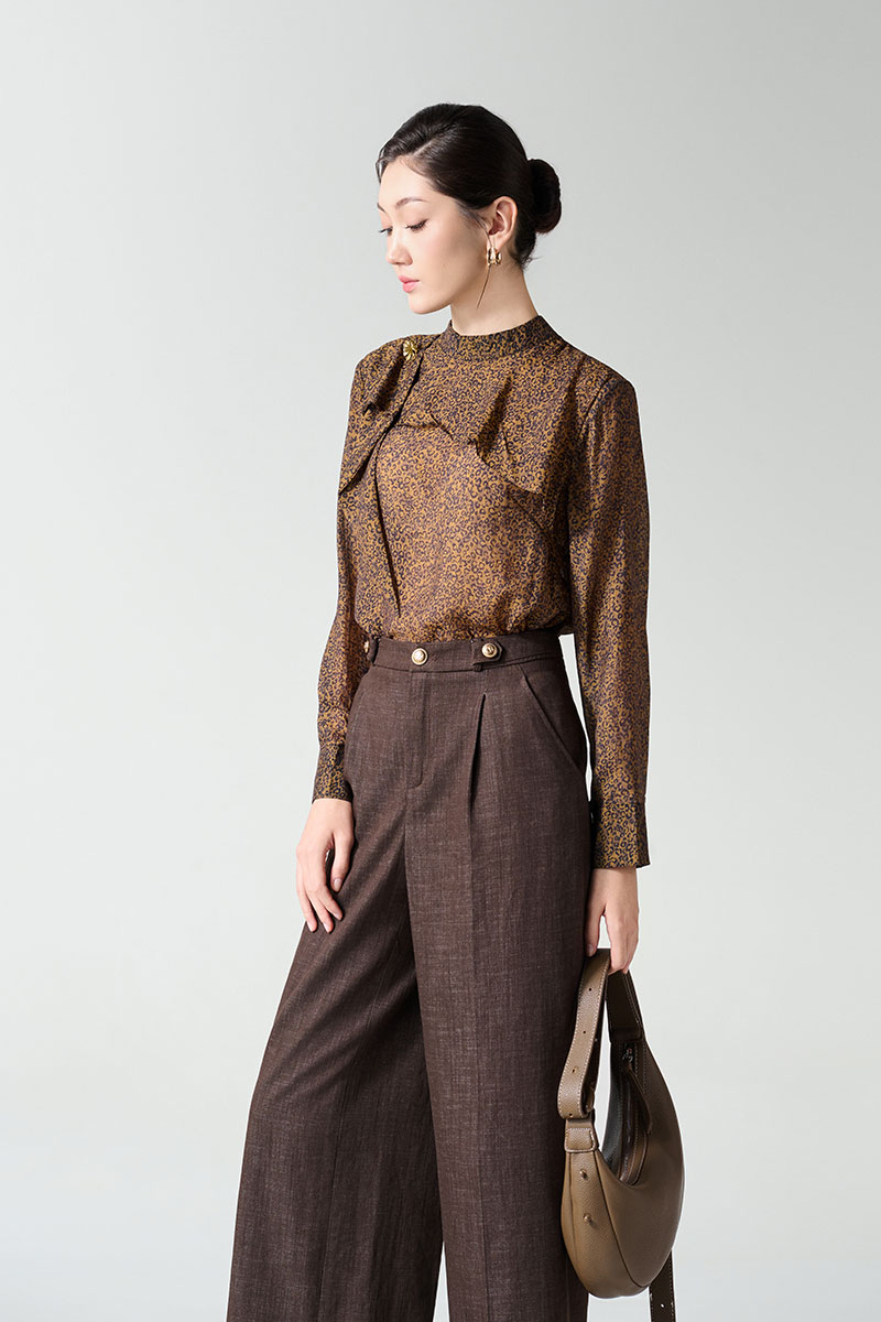 Sơ mi DT hoạ tiết bèo ngực bong