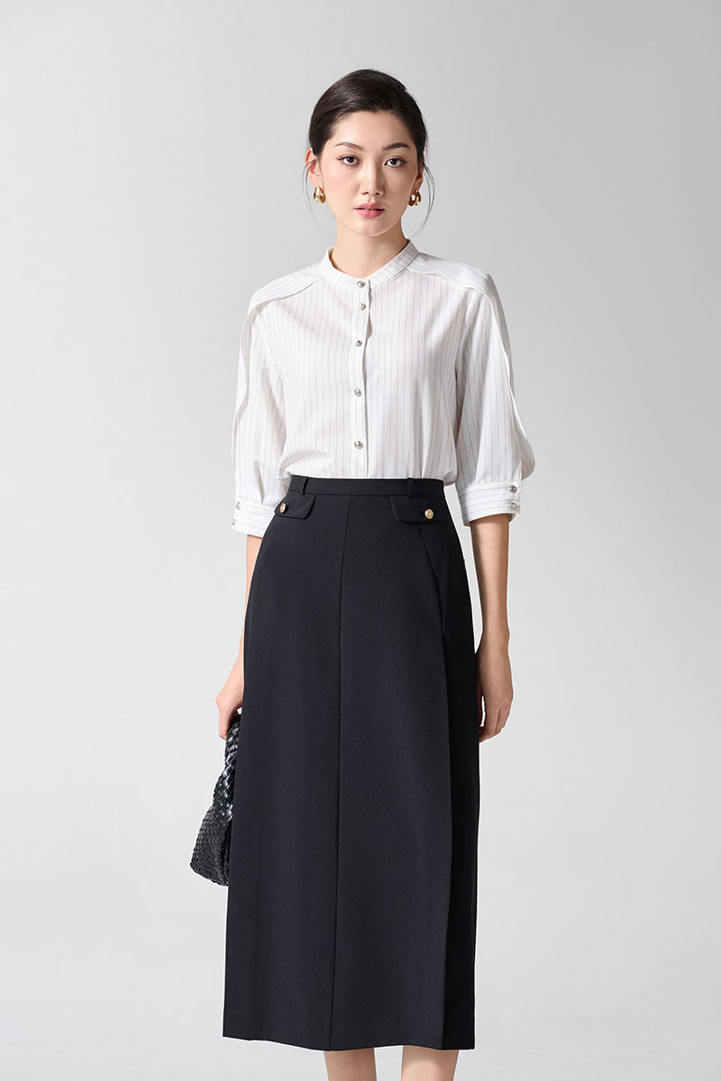 Chân váy xoè nắp túi đính cúc, TT xẻ lệch