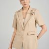 Áo vest suông CT ve cách điệu đính cúc