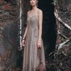 Đầm maxi 2 dây gấu in hoạ tiết, eo tết dây