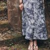Đầm maxi 2 dây hoạ tiết đập dây tết ngực Đầm maxi 2 dây hoạ tiết đập dây tết ngực
