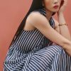 Đầm maxi cổ V vắt nơ, tùng 3 tầng