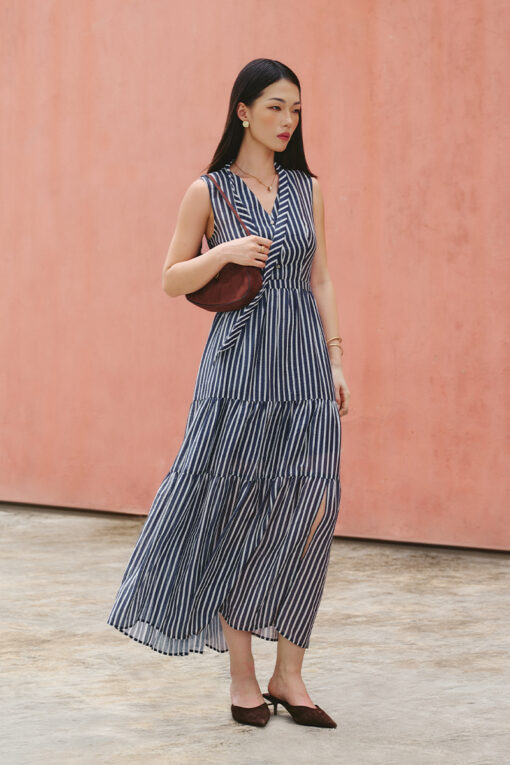 Đầm maxi cổ V vắt nơ, tùng 3 tầng