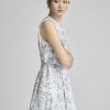 Đầm maxi vai chờm, eo rút dây
