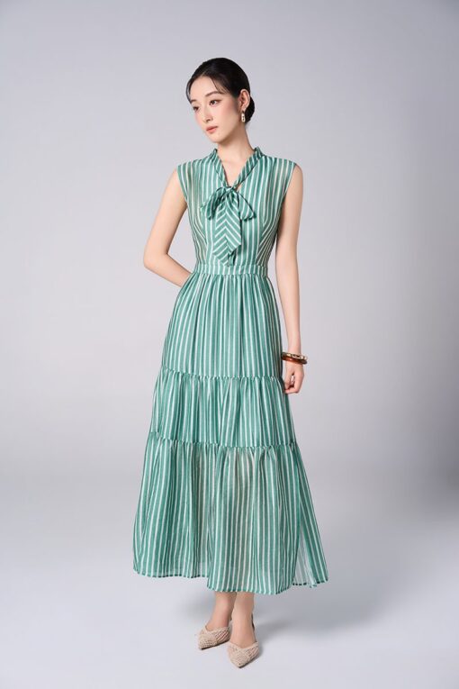 Đầm maxi cổ V vắt nơ, tùng 3 tầng